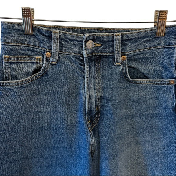 H&M High Rise Wide Leg Medium Wash 5 Pocket Blue Jeans, Womens size 4, 26x25 - Picture 4 of 10